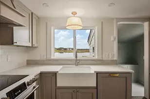 184 S Sea Ave, Yarmouth, MA 02673 - Photo 9