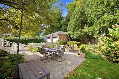211 Crescent St, Northampton, MA 01060 - Photo 9