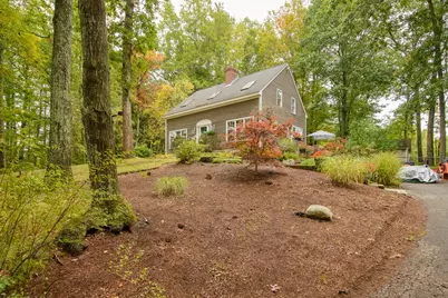 79 Hollis St, Dunstable, MA 01827 - Photo 37