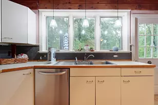79 Hollis St, Dunstable, MA 01827 - Photo 3