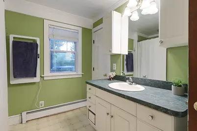 79 Hollis St, Dunstable, MA 01827 - Photo 15