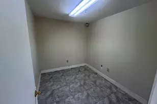 50 Parker St, Newburyport, MA 01950 - Photo 11