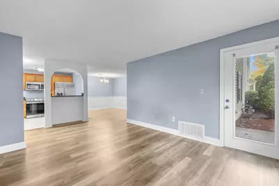 750 Brookside Dr #D, Andover, MA 01810 - Photo 3