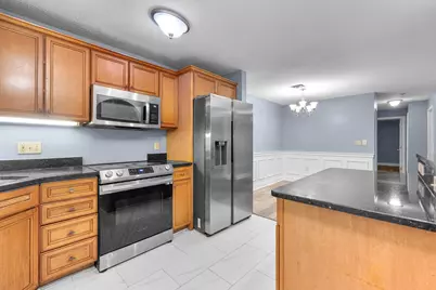 750 Brookside Dr #D, Andover, MA 01810 - Photo 5