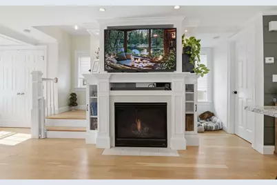 110 Charles St, Quincy, MA 02169 - Photo 15
