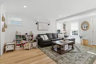 110 Charles St, Quincy, MA 02169 - Photo 13
