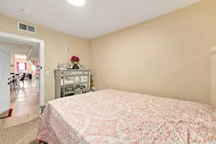 42 Summer St, Lawrence, MA 01840 - Photo 17