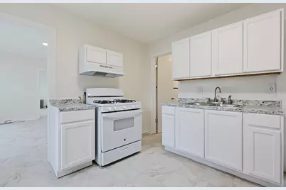 24-26 Grove St, Springfield, MA 01107 - Photo 3