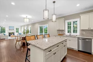 300 Country Club Way, Kingston, MA 02364 - Photo 7