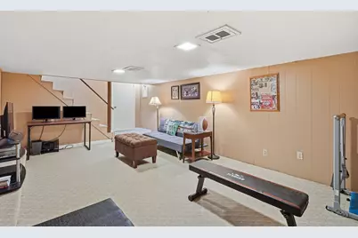 10 Circle Dr, Wilbraham, MA 01095 - Photo 23