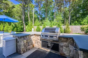 7 Willow Cir, Mashpee, MA 02649 - Photo 31