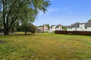 22 Crestshire Dr, Lawrence, MA 01843 - Photo 31