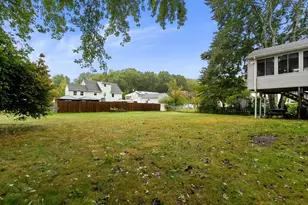 22 Crestshire Dr, Lawrence, MA 01843 - Photo 33