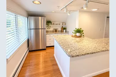 4 Upcrest Road #4, Boston, MA 02135 - Photo 9