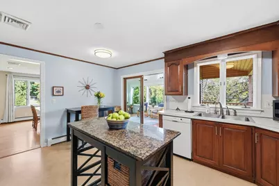 36 Goldenview Drive, West Springfield, MA 01089 - Photo 7