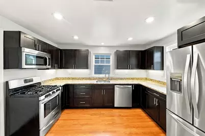 201 Billings St, Quincy, MA 02171 - Photo 15