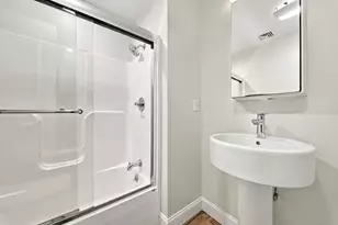 201 Billings St, Quincy, MA 02171 - Photo 33
