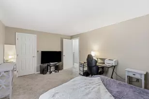 18 Mansion Woods Dr, Agawam, MA 01001 - Photo 21