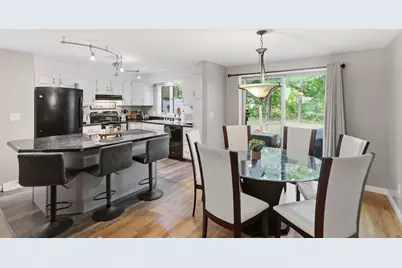 18 Mansion Woods Dr #C, Agawam, MA 01001 - Photo 11
