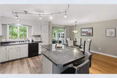 18 Mansion Woods Dr #C, Agawam, MA 01001 - Photo 13