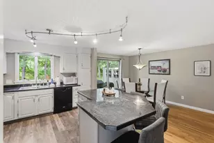 18 Mansion Woods Dr, Agawam, MA 01001 - Photo 13