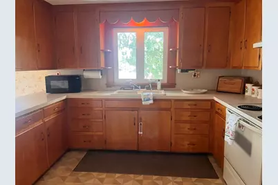 33 Rand Ave, Attleboro, MA 02703 - Photo 9