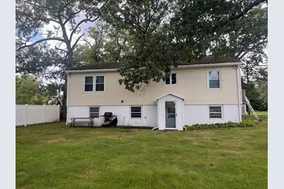 33 Rand Ave, Attleboro, MA 02703 - Photo 5