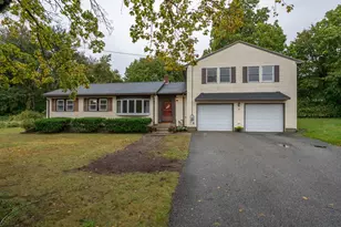 5 Martin Dr, Billerica, MA 01821 - Photo 1