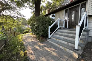 35 Glen Cir, Waltham, MA 02451 - Photo 33