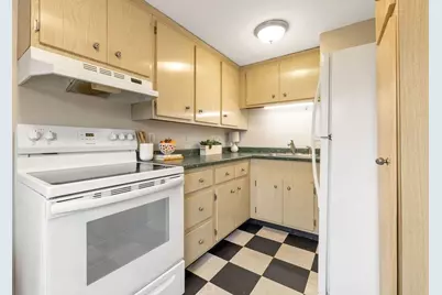 210 Hillside Ave #32, Needham, MA 02494 - Photo 7