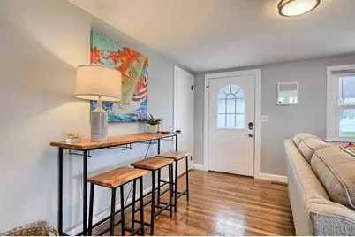 32 Washington Ave Ext, Barnstable, MA 02601 - Photo 5