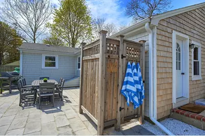 32 Washington Ave Ext, Barnstable, MA 02601 - Photo 17