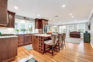 19 Rockwood St, Melrose, MA 02176 - Photo 11