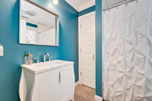 19 Rockwood St, Melrose, MA 02176 - Photo 13
