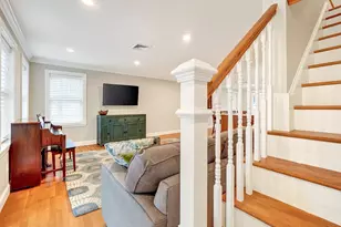 19 Rockwood St, Melrose, MA 02176 - Photo 7