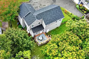 19 Rockwood St, Melrose, MA 02176 - Photo 5