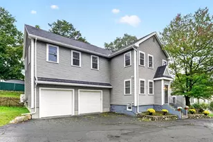 19 Rockwood St, Melrose, MA 02176 - Photo 3