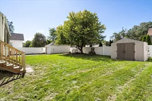 298 Greenwood St, Worcester, MA 01607 - Photo 5