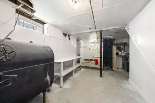 298 Greenwood St, Worcester, MA 01607 - Photo 29
