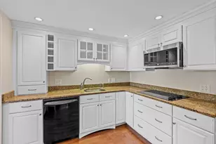 75 Grove St, Wellesley, MA 02482 - Photo 3