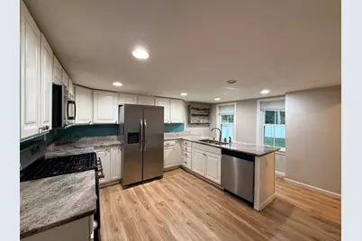 37 Main St #B, Framingham, MA 01702 - Photo 3
