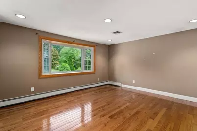 10 Millbrook Dr, Plainville, MA 02762 - Photo 11