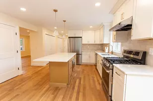 95 Plain St, Middleborough, MA 02346 - Photo 11