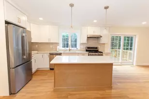 95 Plain St, Middleborough, MA 02346 - Photo 9