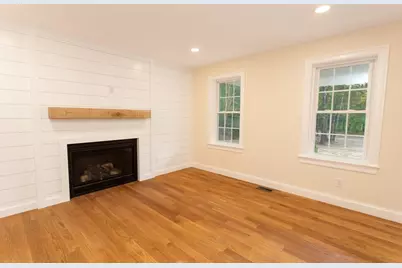 95 Plain St, Middleborough, MA 02346 - Photo 13