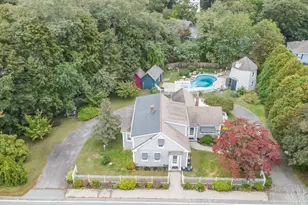 648 Pleasant St, Somerset, MA 02726 - Photo 3