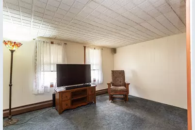 648 Pleasant St, Somerset, MA 02726 - Photo 21