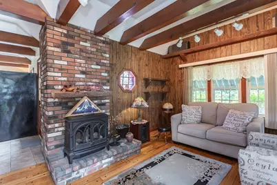 648 Pleasant St, Somerset, MA 02726 - Photo 9