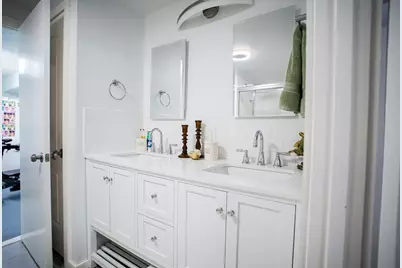 30 Porter St, Billerica, MA 01821 - Photo 7
