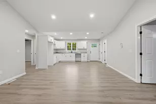 120 High St, Hardwick, MA 01031 - Photo 9